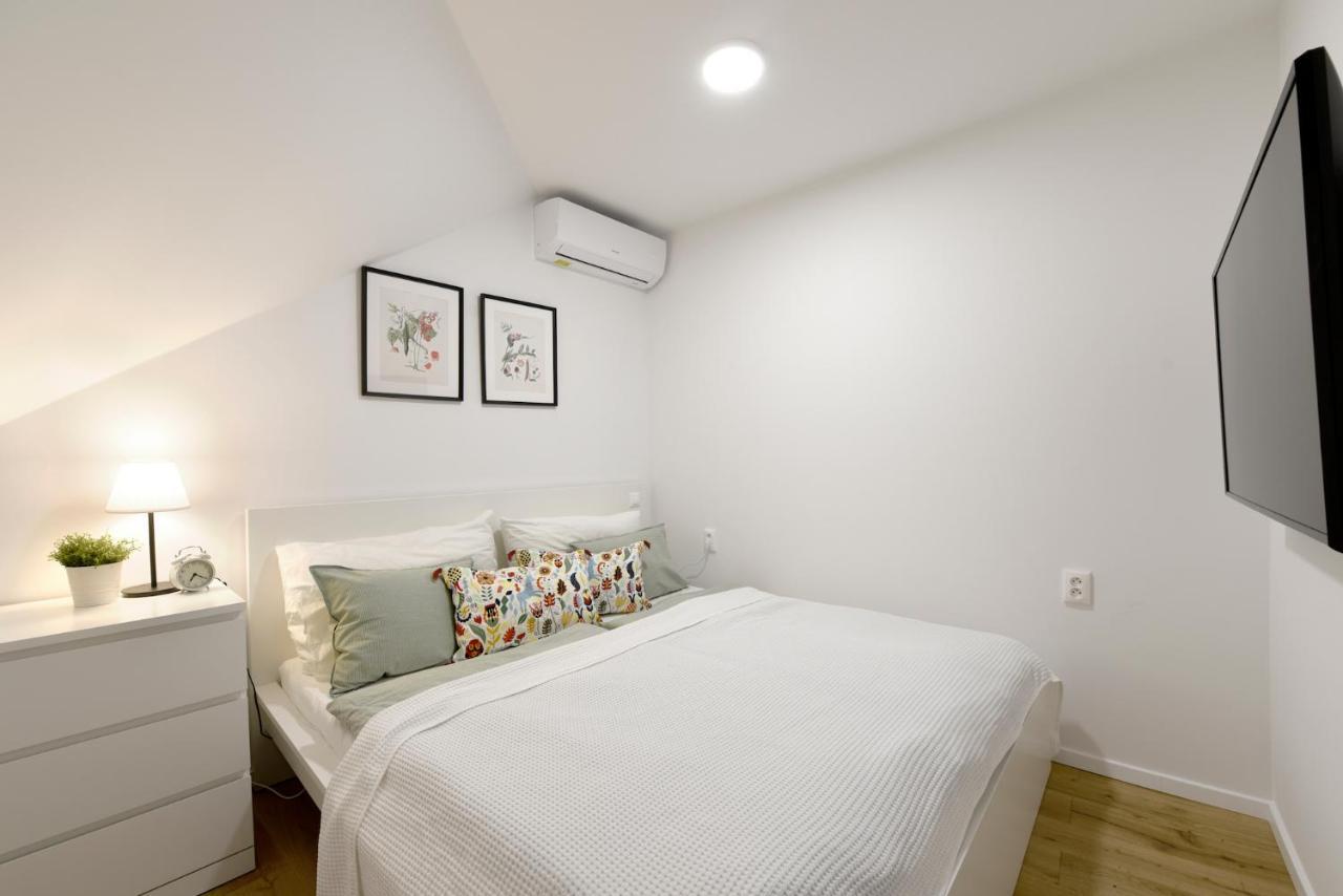 Apartman S Atriom V Historickom Centre Trencin Luaran gambar