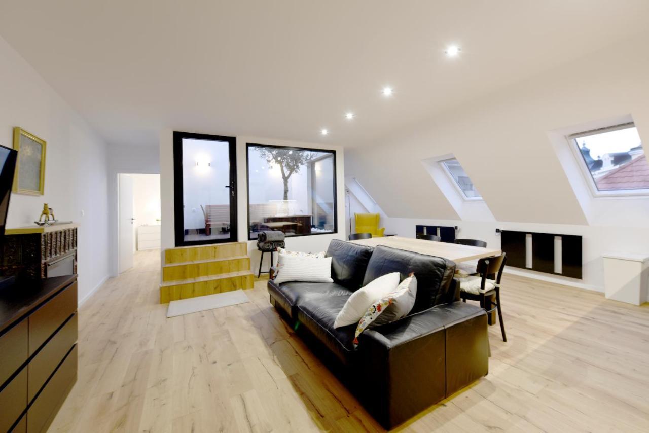 Apartman S Atriom V Historickom Centre Trencin Luaran gambar